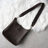 Hermès Evelyne II PM Taurillon Clemence Havana 皮革单肩包，银色金属配件和 K 标志，棕色