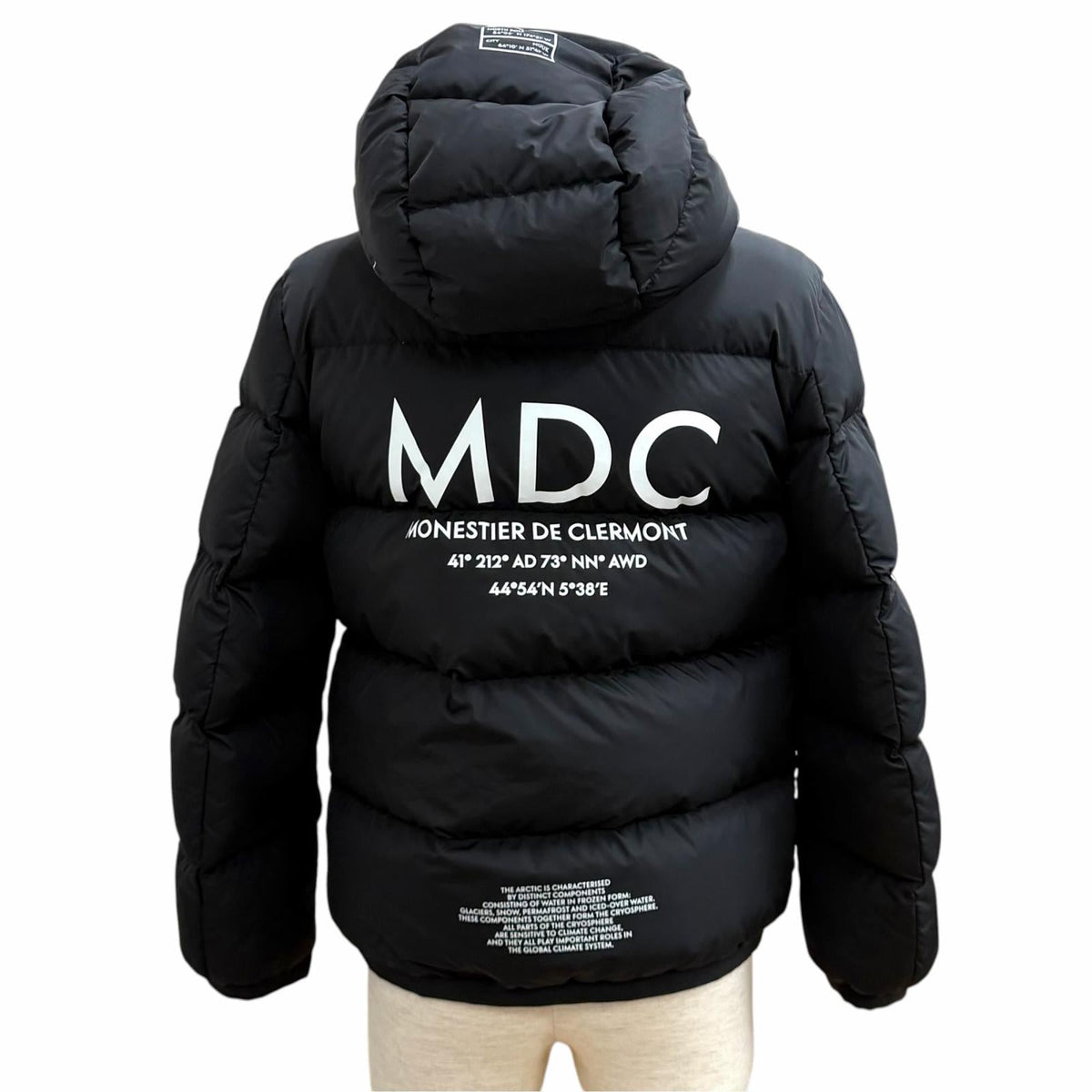 モンクレール LARM ラバーロゴパッチ付 ZIP UP ダウンジャケット ブラック 12anni 152cm レディース - NEWSED