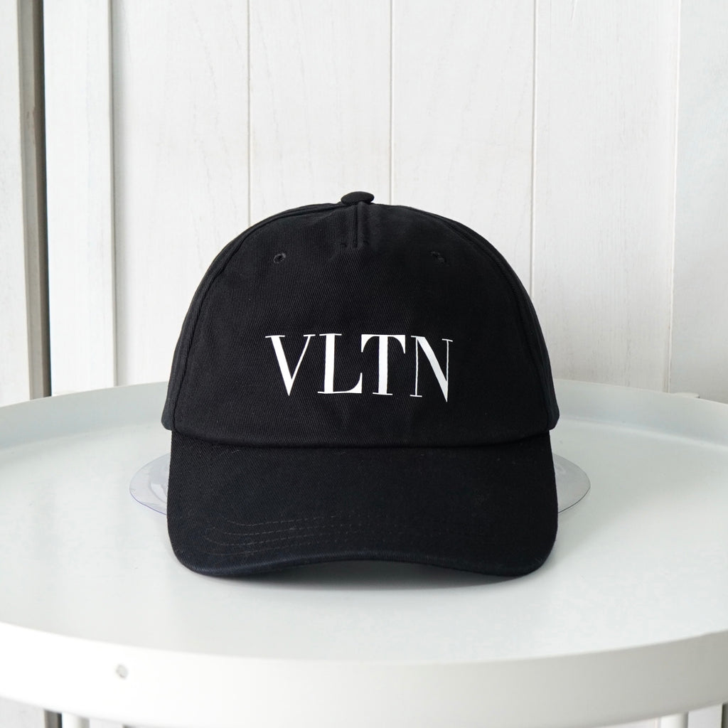 ヴァレンティノ ロゴ キャップ ブラック