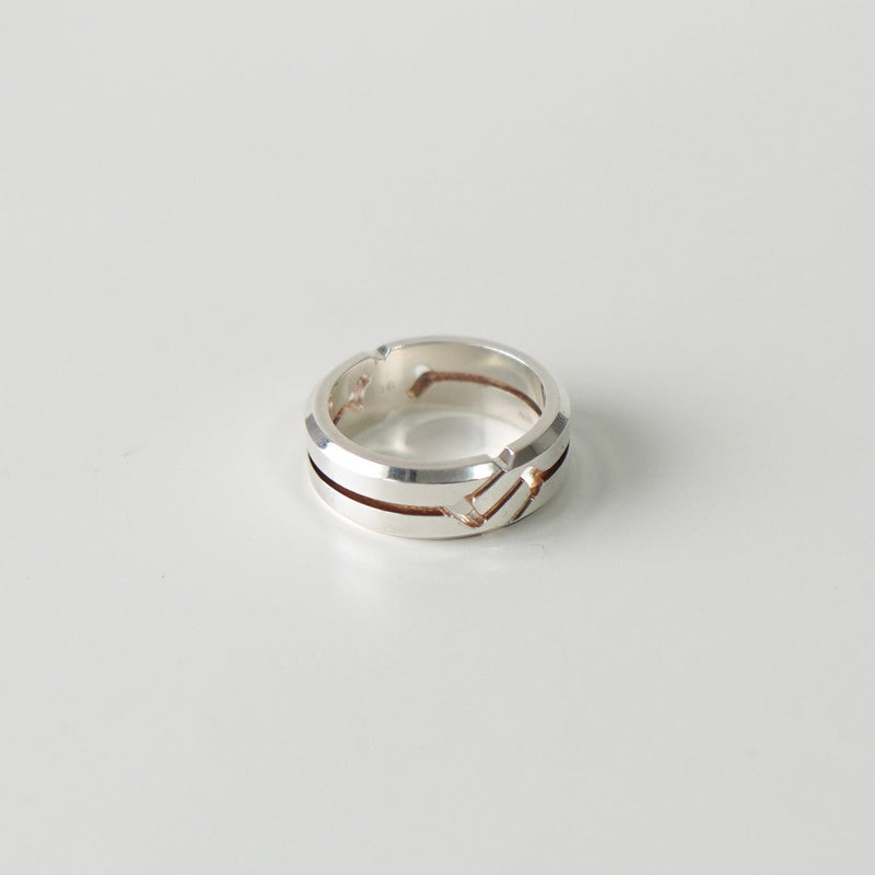 Locking Silver Ring Size:16 - NEWSED