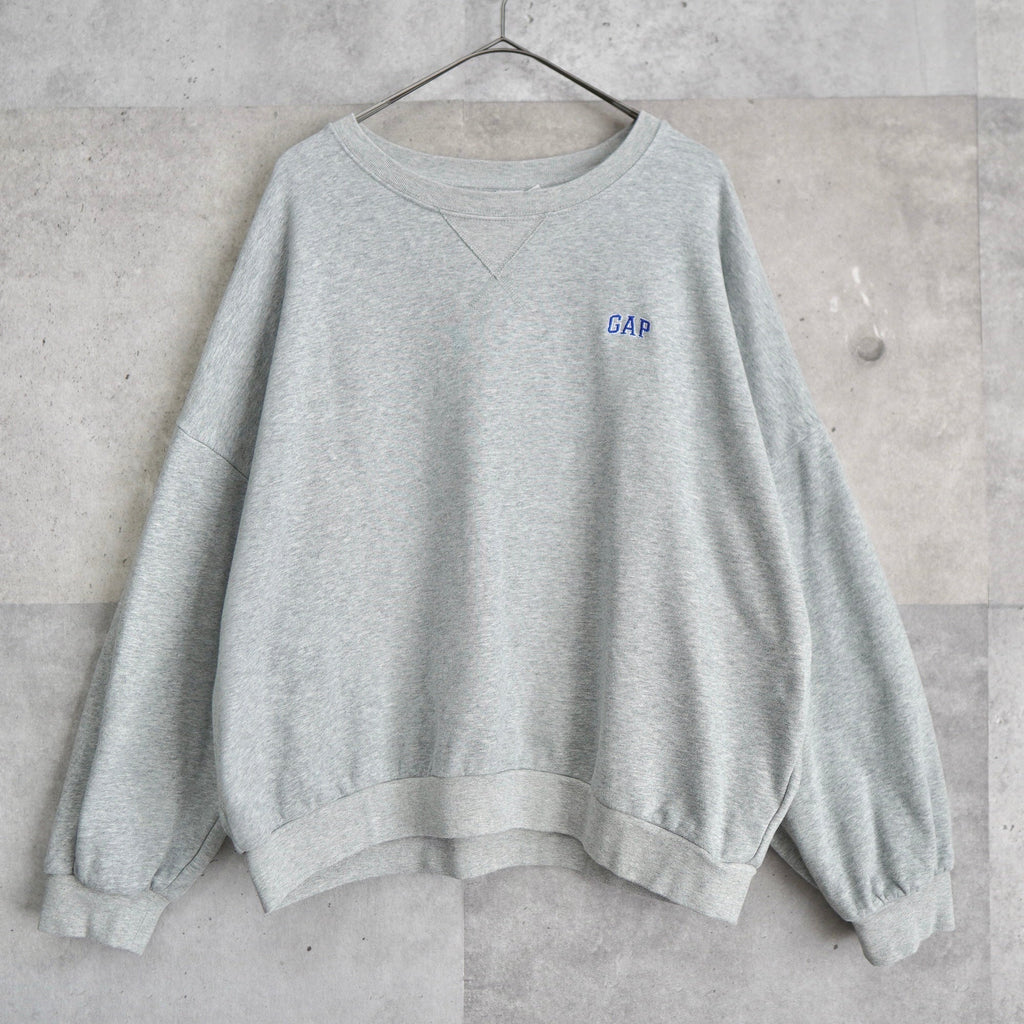 Logo Embroidery Box Sweatshirt