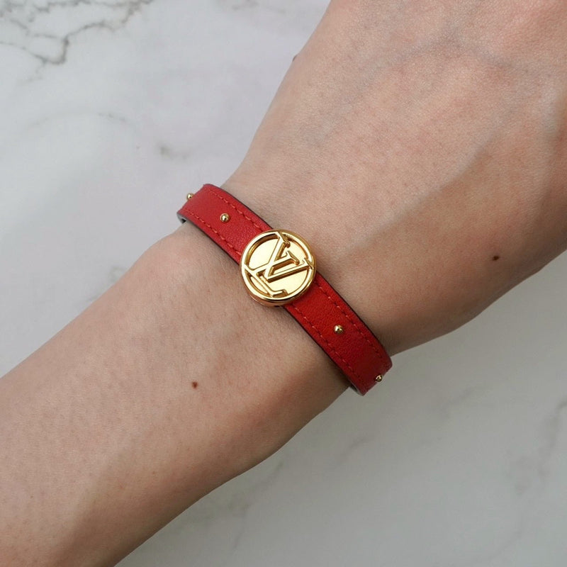 ルイ ヴィトン ブラスレ LVサークル リバーシブル モノグラム ブレスレット ブラウン / レッド - NEWSED