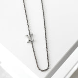 ルイ ヴィトン ロゴ ブラック シルバー ネックレス ペンダント M01097 D10233 - NEWSED