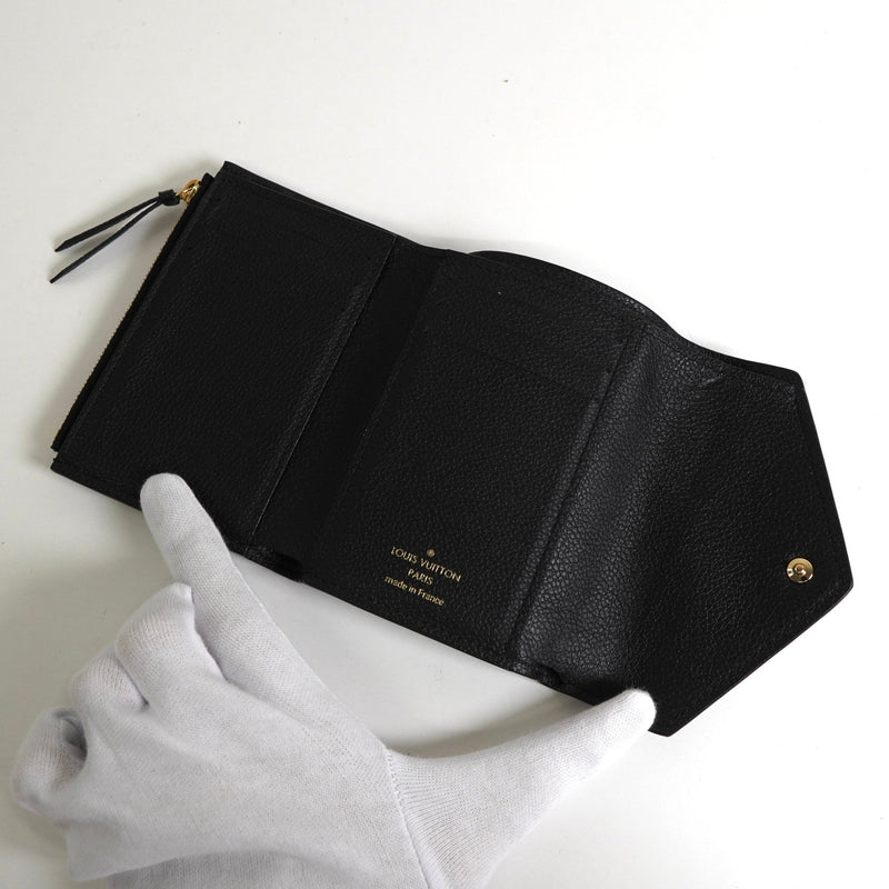 ルイ ヴィトン モノグラム アンプラント ポルトフォイユ ヴィクトリーヌ コンパクトウォレット 三つ折り財布 ブラック M64060 - NEWSED