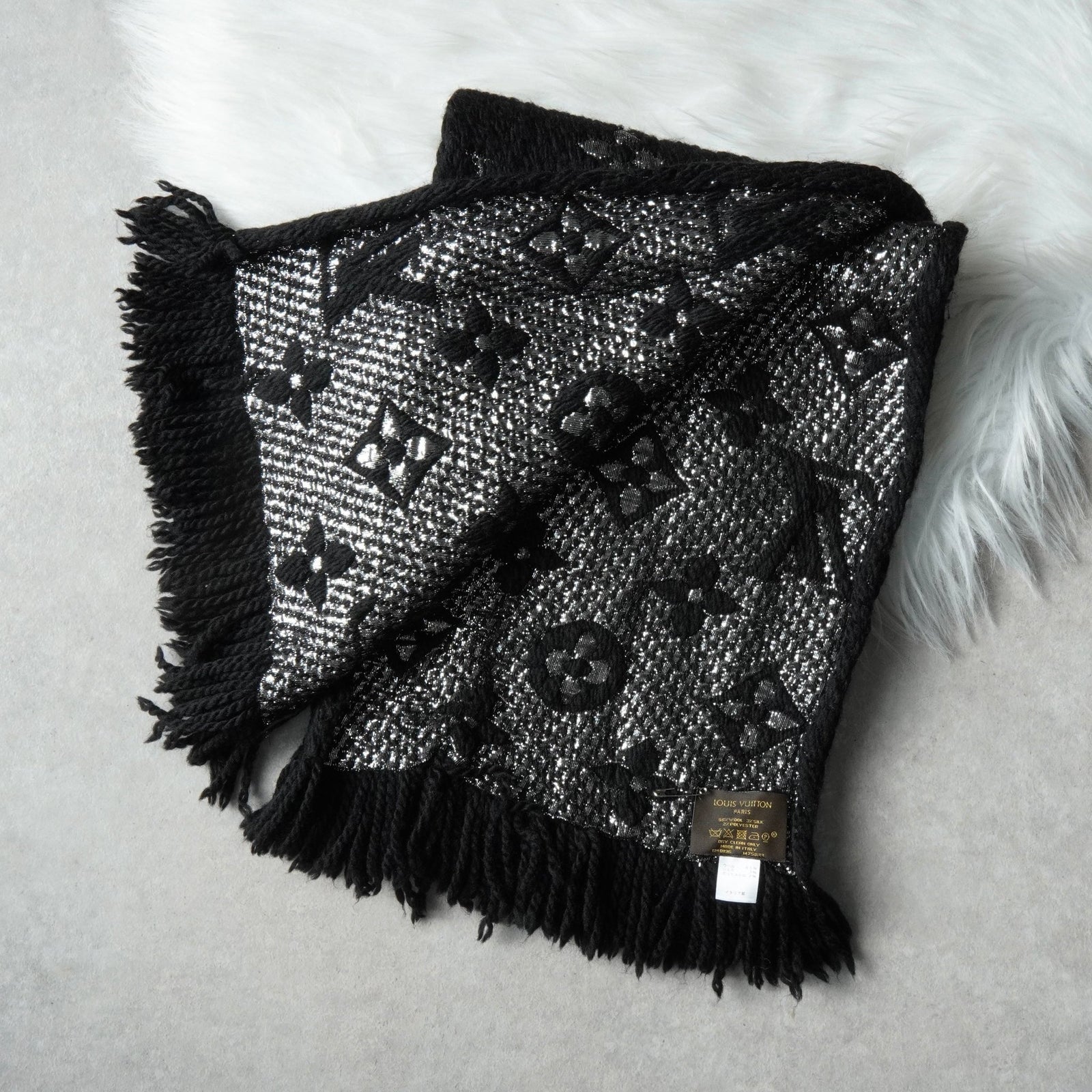 ルイヴィトン M75833 エシャルプロゴマニア マフラー 黒　ウール LOUIS VUITTON】ルイ・ヴィトン エシャルプ ロゴマニア シャイン