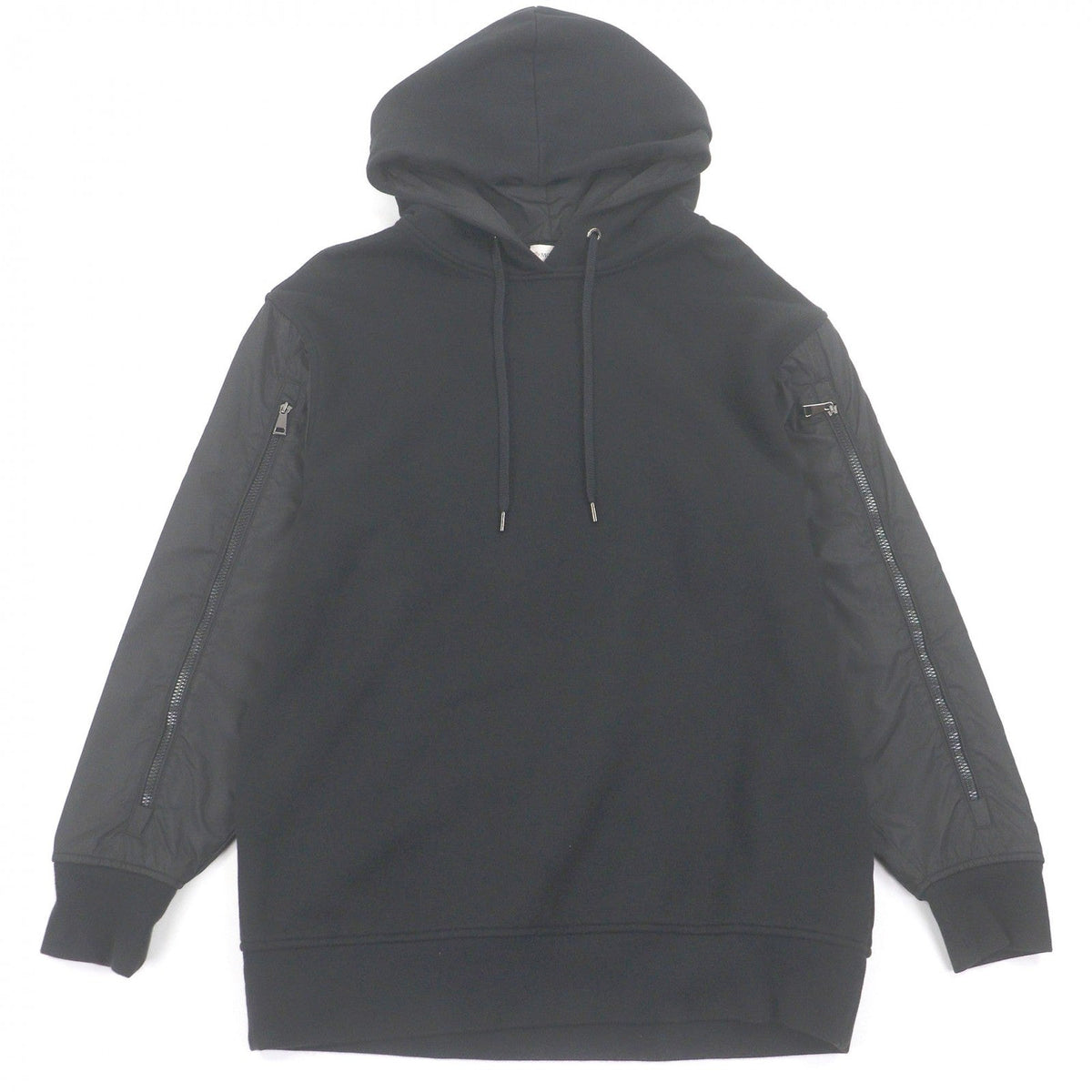 モンクレール MAGLIA GIROCOLLO バックデカロゴワッペン ナイロン切替 パーカー ブラック M メンズ - NEWSED