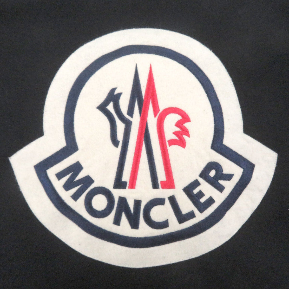 モンクレール MAGLIA GIROCOLLO バックデカロゴワッペン ナイロン切替 パーカー ブラック M メンズ - NEWSED