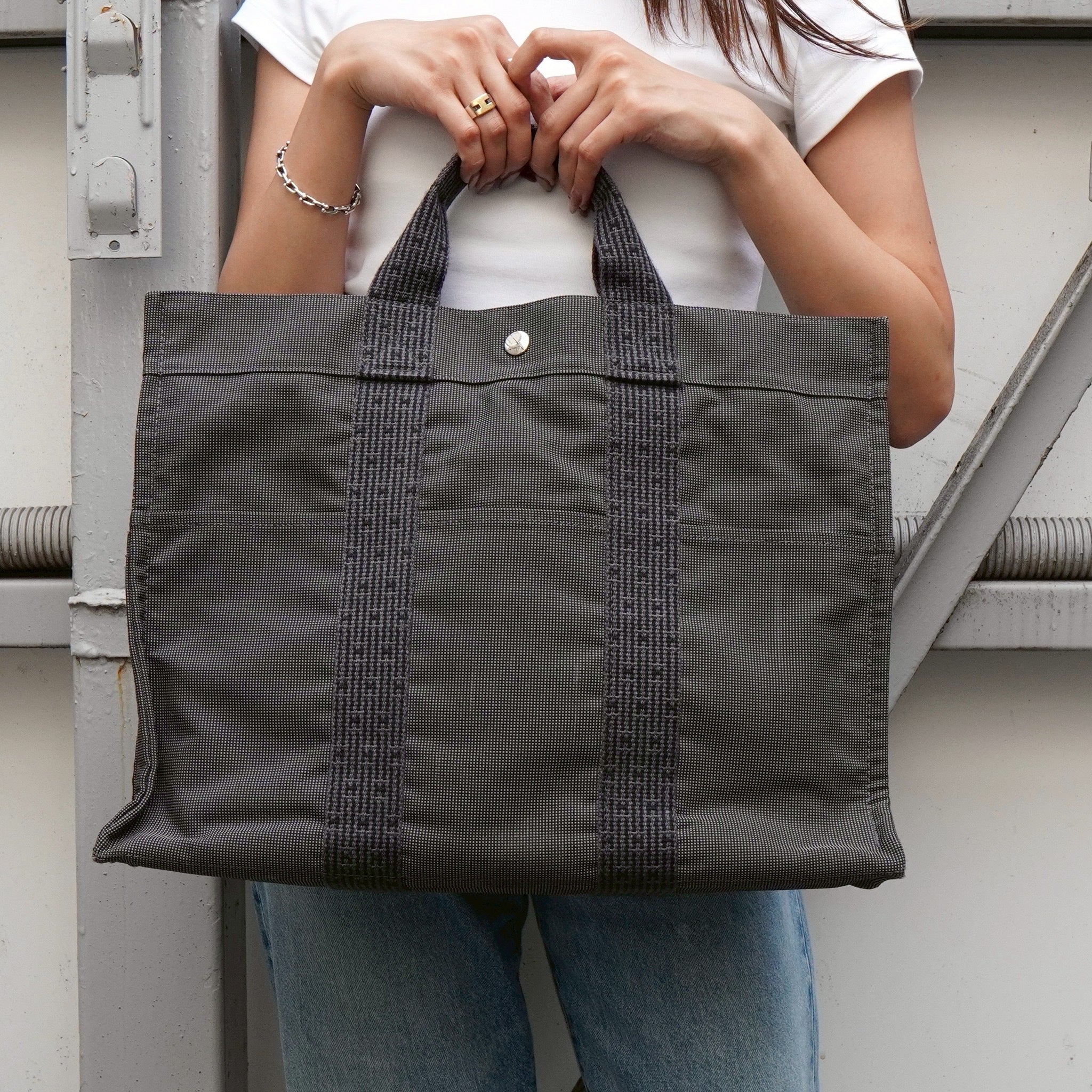 【レザーがお洒落☆】Hermes Athena シンプルスタッド リング リング 《アテナ》 シンプル スタッズ | Hermès - エルメス-公式