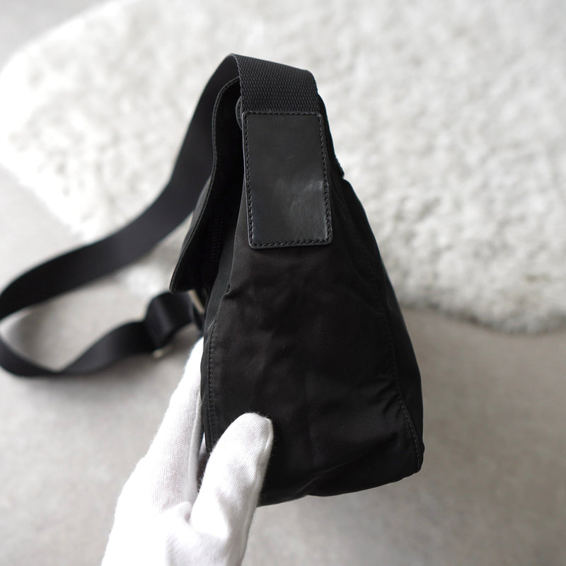 Nylon Shoulder Bag｜Made in Italy - NEWSED