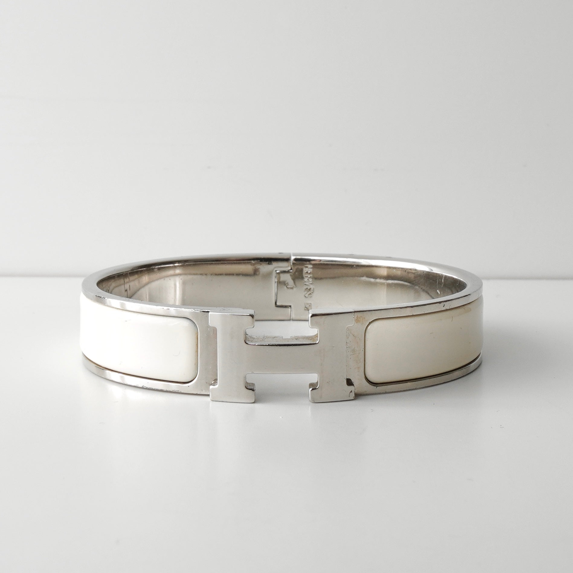Hermes Jewelry | ブランド古着を扱うリユースショップ NEWSED