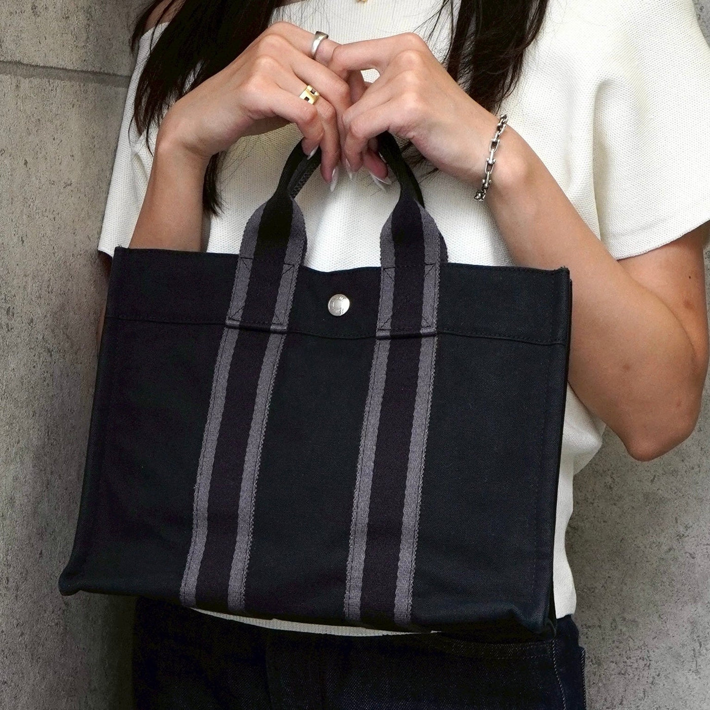 エルメス フールトゥPM キャンバス ハンドバッグ ブラック | ブランド