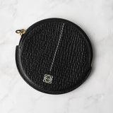 ロエベ アナグラム ラウンド レザー コインケース - NEWSED