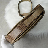 フェンディ ズッキーノ コーディングキャンバス レザー ショルダーバッグ カーキ ベージュ - NEWSED