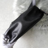 ロエベ アナグラム レザー ショルダーバッグ ポシェット ブラック - NEWSED