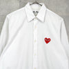 Play Comme des Garçons 白色心形徽标贴片长袖衬衫
