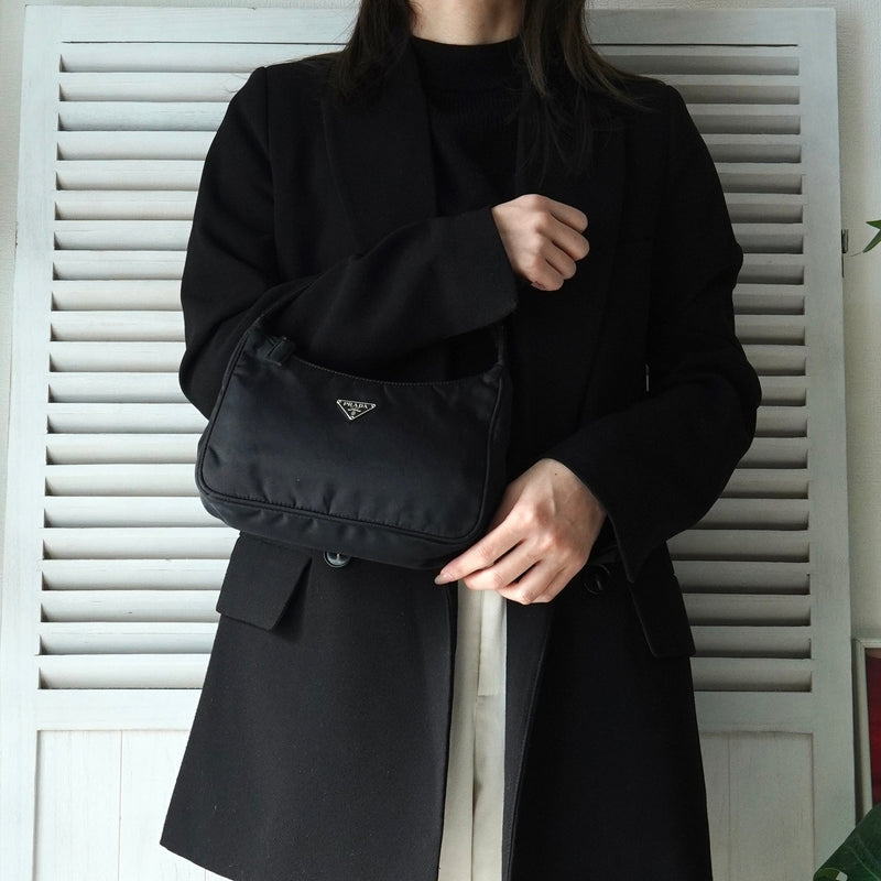 プラダ ミニ ハンドバッグ ブラック - NEWSED