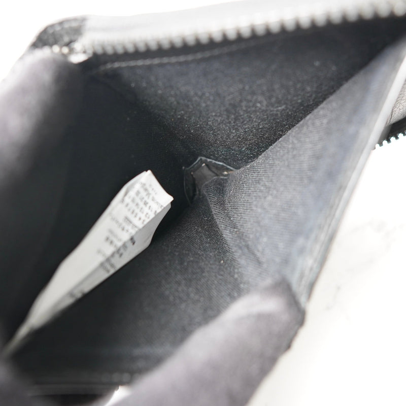 メゾン マルジェラ 四つタグ レザー ラウンドジップ コンパクトウォレット ブラック - NEWSED