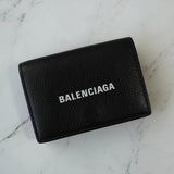 バレンシアガ エブリディ レザー 三つ折り財布 コンパクトウォレット ブラック - NEWSED