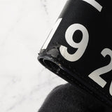 メゾン マルジェラ カレンダーロゴ レザー 二つ折り財布 コンパクトウォレット ブラック 箱付き - NEWSED