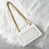 シャネル ココマーク マトラッセ ターンロック ラムスキン チェーン ショルダーバッグ ホワイト - NEWSED