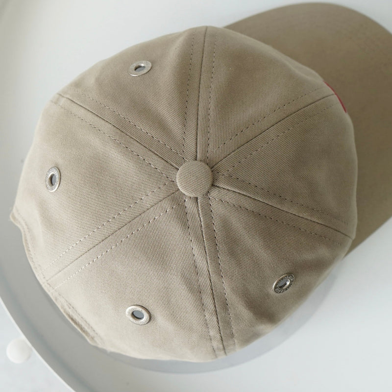 アミパリ アミ パリス ハートロゴ キャップ ベージュ - NEWSED