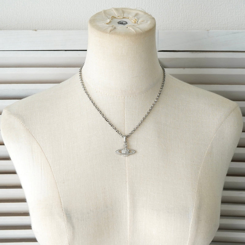 ヴィヴィアン ウエストウッド オーブ ラインストーン シルバー ネックレス 箱付き - NEWSED