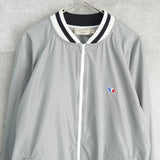 メゾンキツネ スタジャン ブルゾン フォックスロゴ グレー - NEWSED