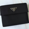プラダ トライアングルロゴ ナイロン 三つ折り財布 ブラック 箱付き
