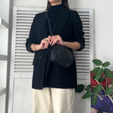 フェンディ 編み込み レザー ショルダーバッグ ポシェット 自立型 ブラック - NEWSED