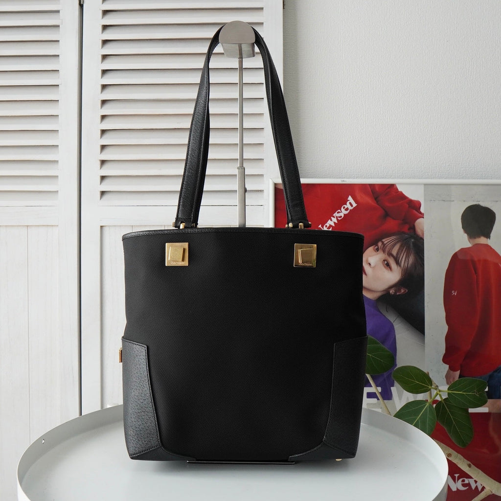 サルバトーレ フェラガモ ナイロンキャンバス レザー トートバッグ ハンドバッグ ブラック