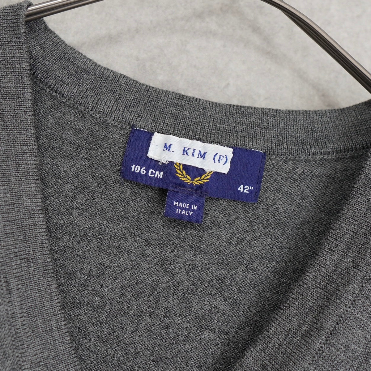 フレッドペリー ロゴ 刺繍 ニットベスト グレー | ブランド古着を扱う