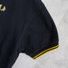 Fred Perry 徽标刺绣条纹短袖黑色 Polo 衫