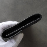 プラダ サフィアーノレザー 三角プレート 二つ折り財布 ブラック - NEWSED