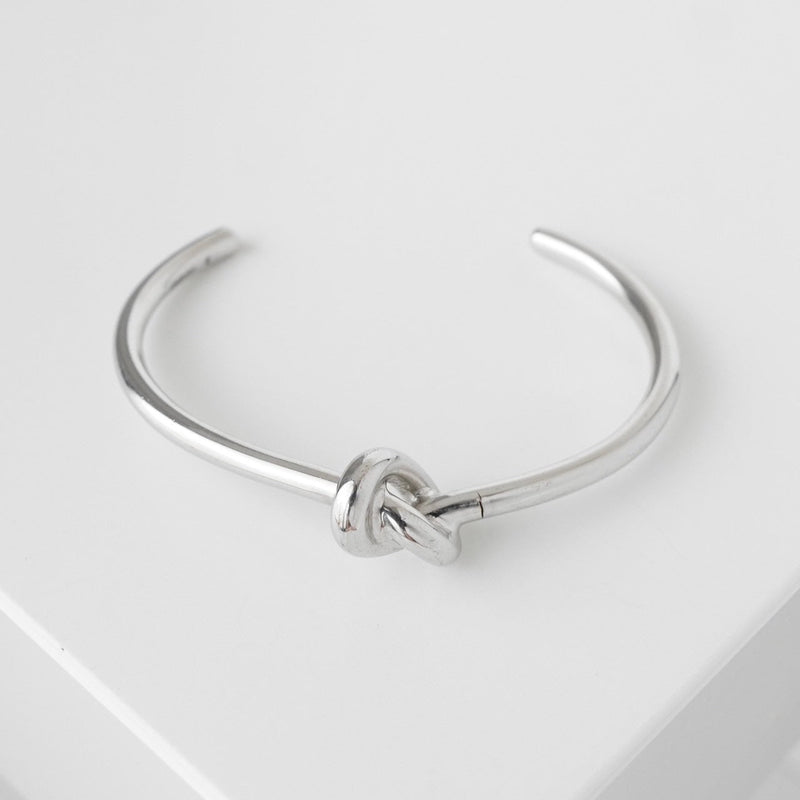 セリーヌ ノット エクストラ シン バングル シルバー レディース - NEWSED