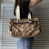 コーチ シグネチャー キャンバス トートバッグ ハンドバッグ ベージュ - NEWSED