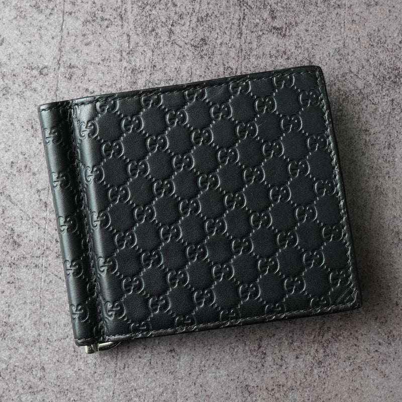 グッチ マイクログッチシマ マネークリップ付き 二つ折り カードケース - NEWSED