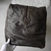 Prada 棕色三角形徽标皮革波士顿包
