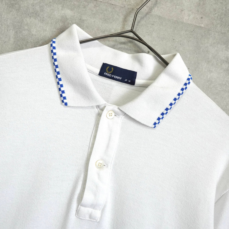 フレッドペリー ロゴ刺繍 半袖ポロシャツ ホワイト × ブルー
