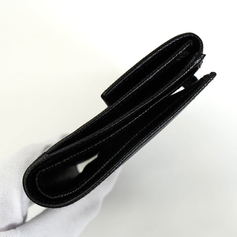 プラダ サフィアーノ レザー トライアングルロゴ 二つ折り財布 ブラック - NEWSED