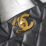 シャネル ターンロック マトラッセ キャビアスキン トートバッグ ブラック - NEWSED