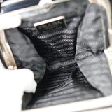 プラダ レザー がま口 プラスチックチェーン ミニハンドバッグ ブラック - NEWSED