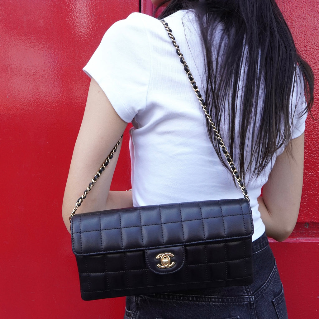 シャネル チョコバー ココマーク ターンロック チェーン セミショルダーバッグ ブラック