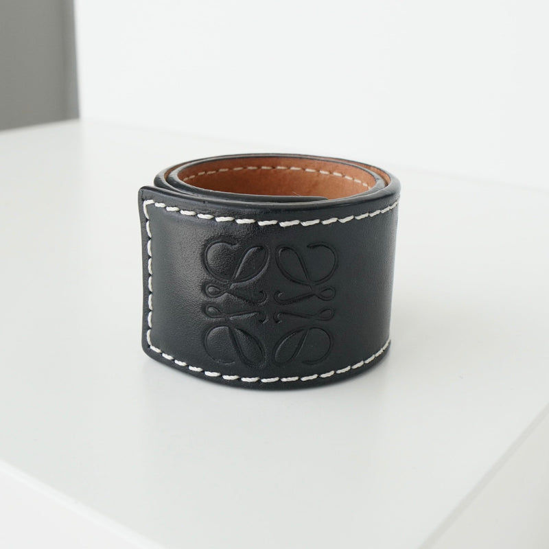 ロエベ アナグラム レザー マグネット バングル ブラック - NEWSED