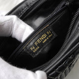 フェンディ 編み込み レザー ショルダーバッグ ポシェット 自立型 ブラック - NEWSED