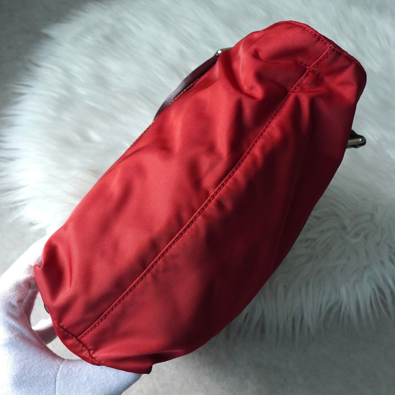 プラダ ハンドバッグ レッド - NEWSED