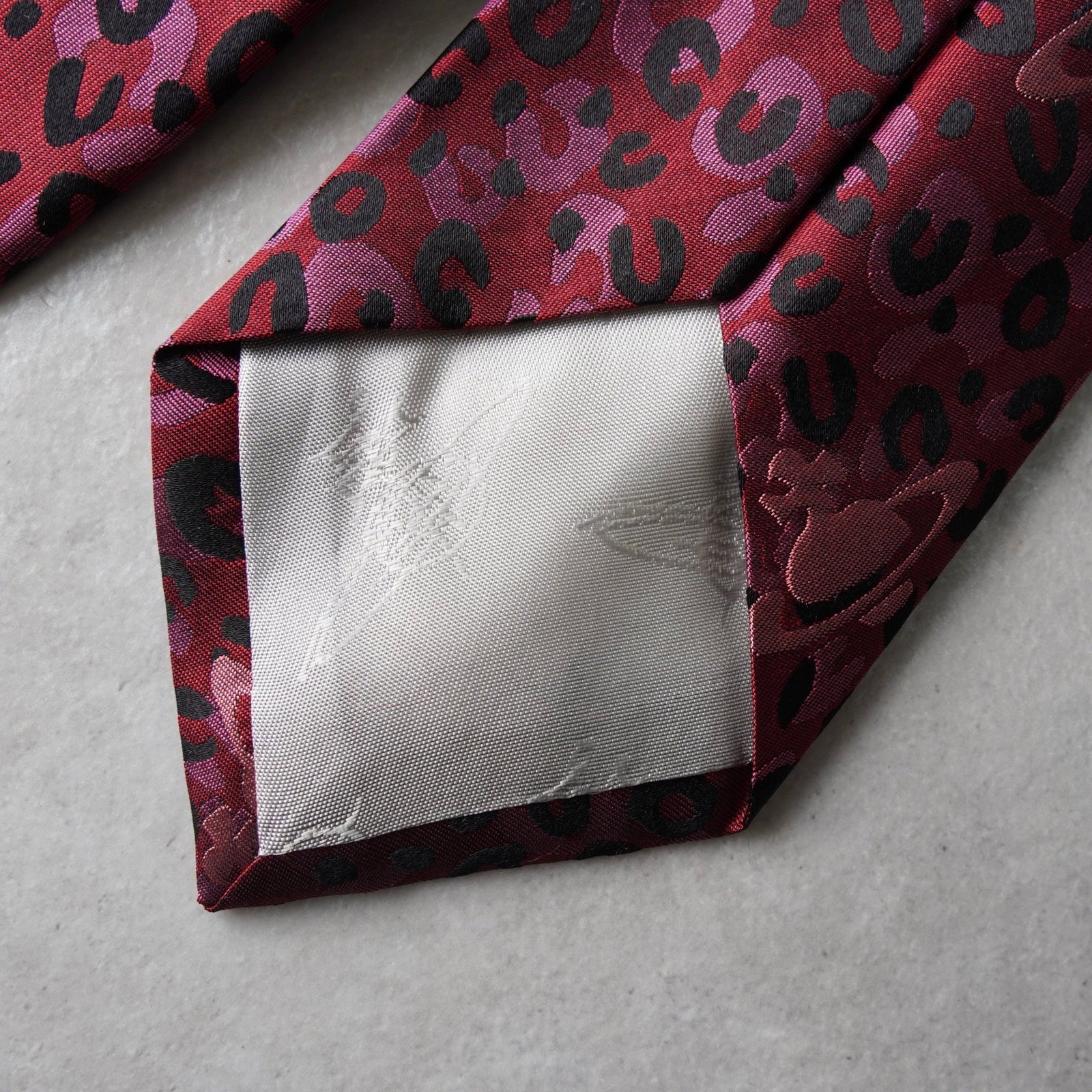 ヴィヴィアン ウエストウッド オーブロゴ レオパード ネクタイ レッド