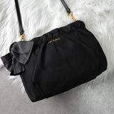 プラダ ジャガード テスートナイロン / レザー ギャザー リボン ショルダーバッグ ブラック - NEWSED