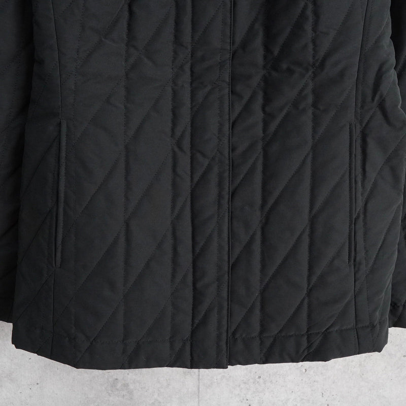 バーバリー リバーシブル ノバチェック ジップアップ 中綿ジャケット ブラック / ベージュ - NEWSED