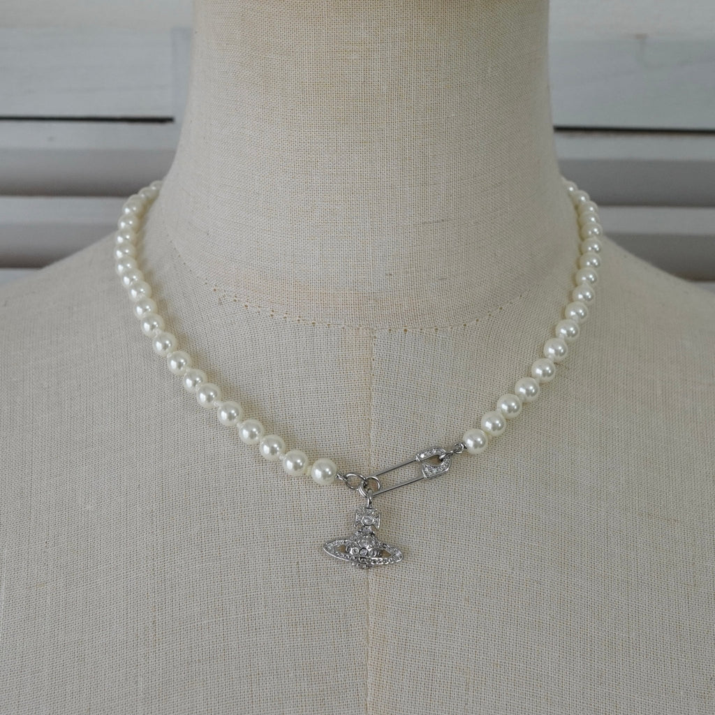 ヴィヴィアン ウエストウッド オーブ フェイクパール ピン ラインストーン ネックレス チョーカー シルバー