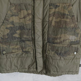 ステューシー ダウンベスト 迷彩柄 カモ柄 カーキ - NEWSED